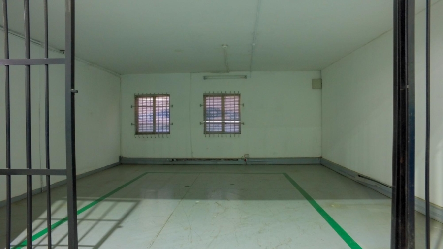 Commercial Property for Sale in Oos Einde North West